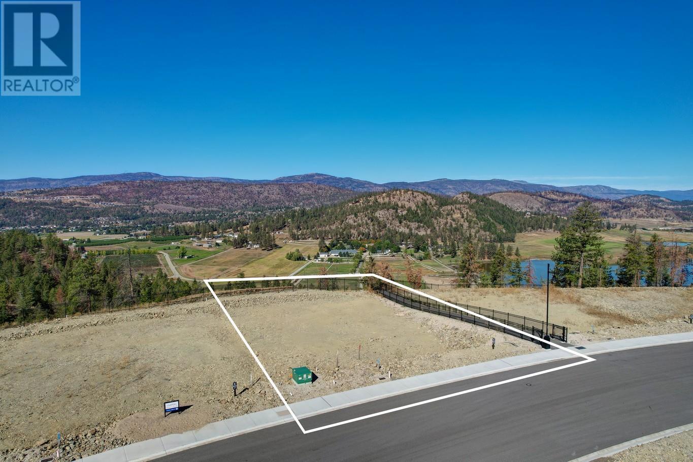 694 Kingswood Terrace Lot# 38 Property Photo 2