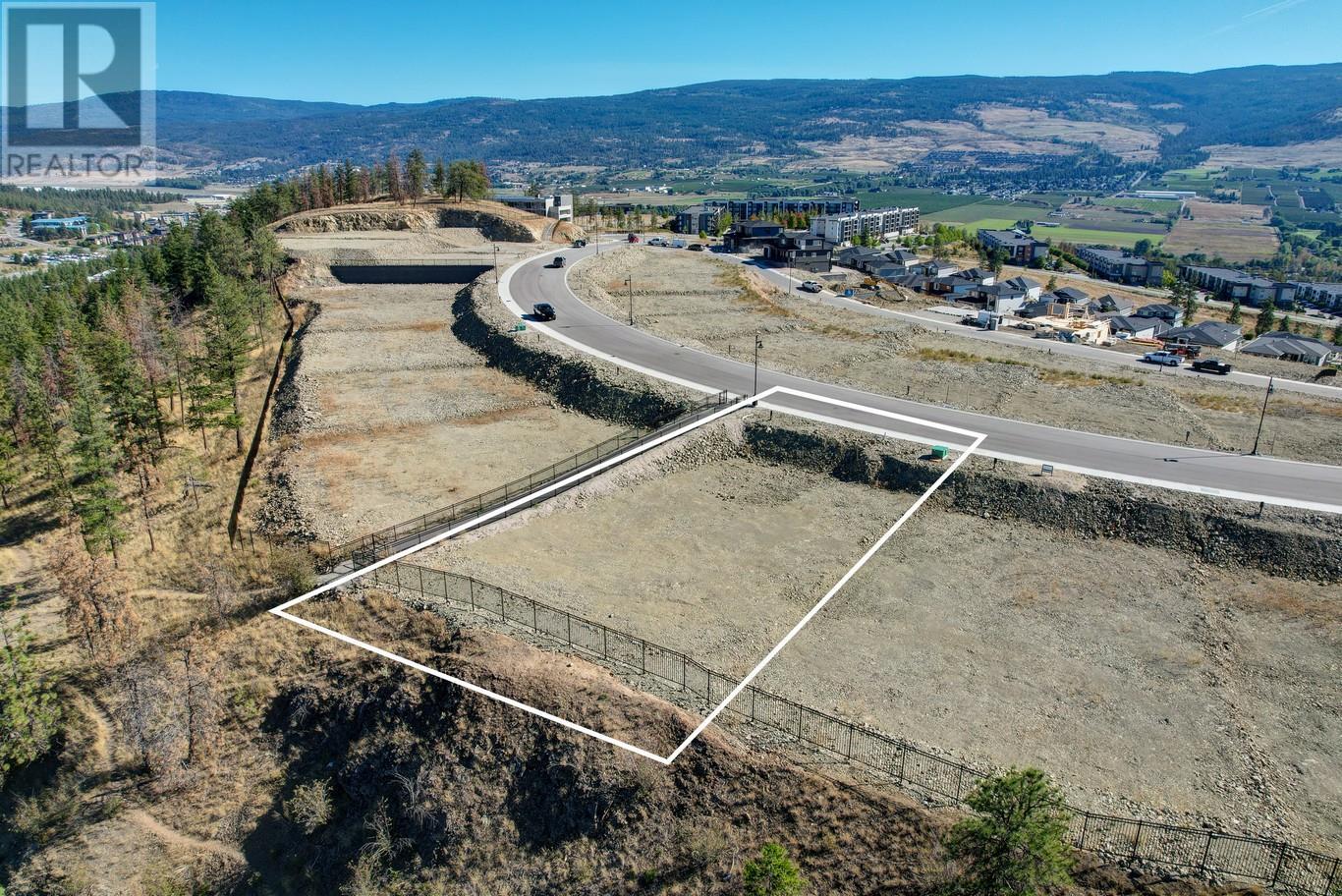 694 Kingswood Terrace Lot# 38 Property Photo 4