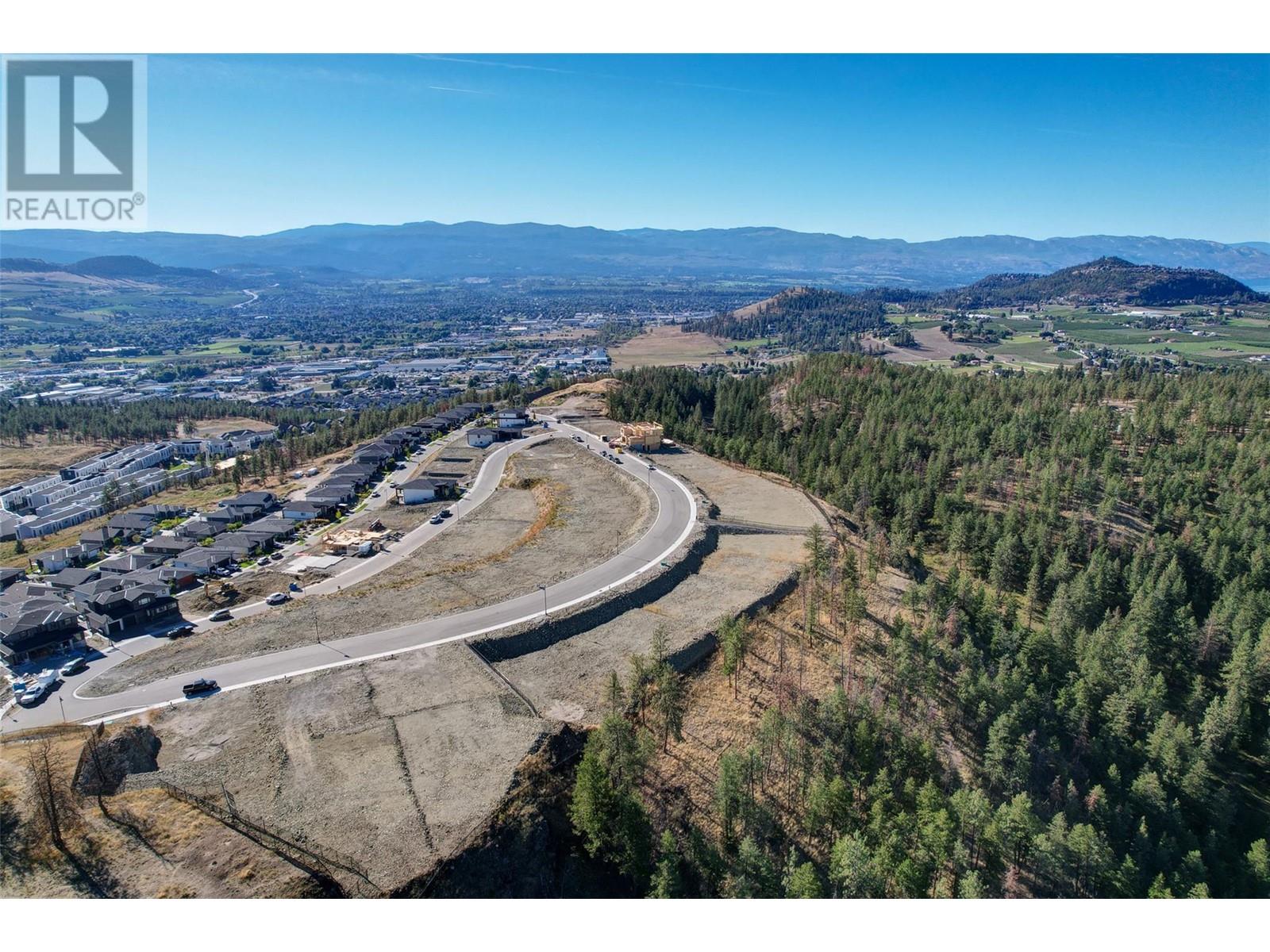 710 Kingswood Terrace Lot# 40 Property Photo 12