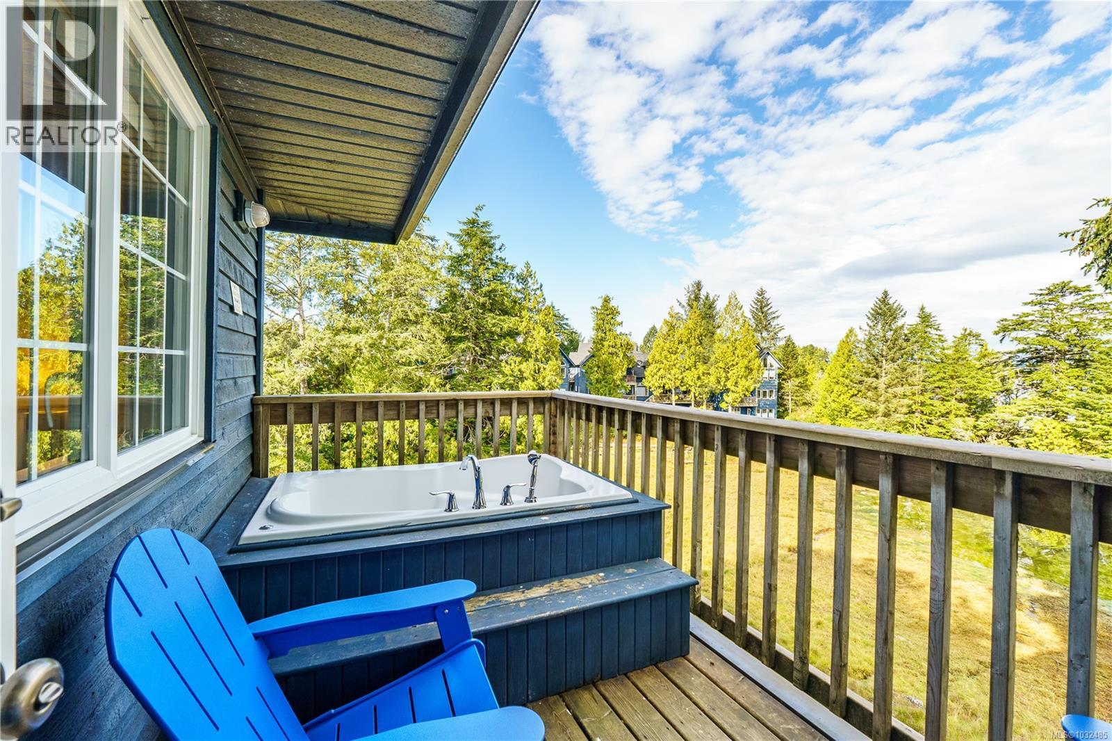 507 1971 Harbour Dr Property Photo 14