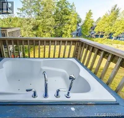 507 1971 Harbour Dr Property Photo 15
