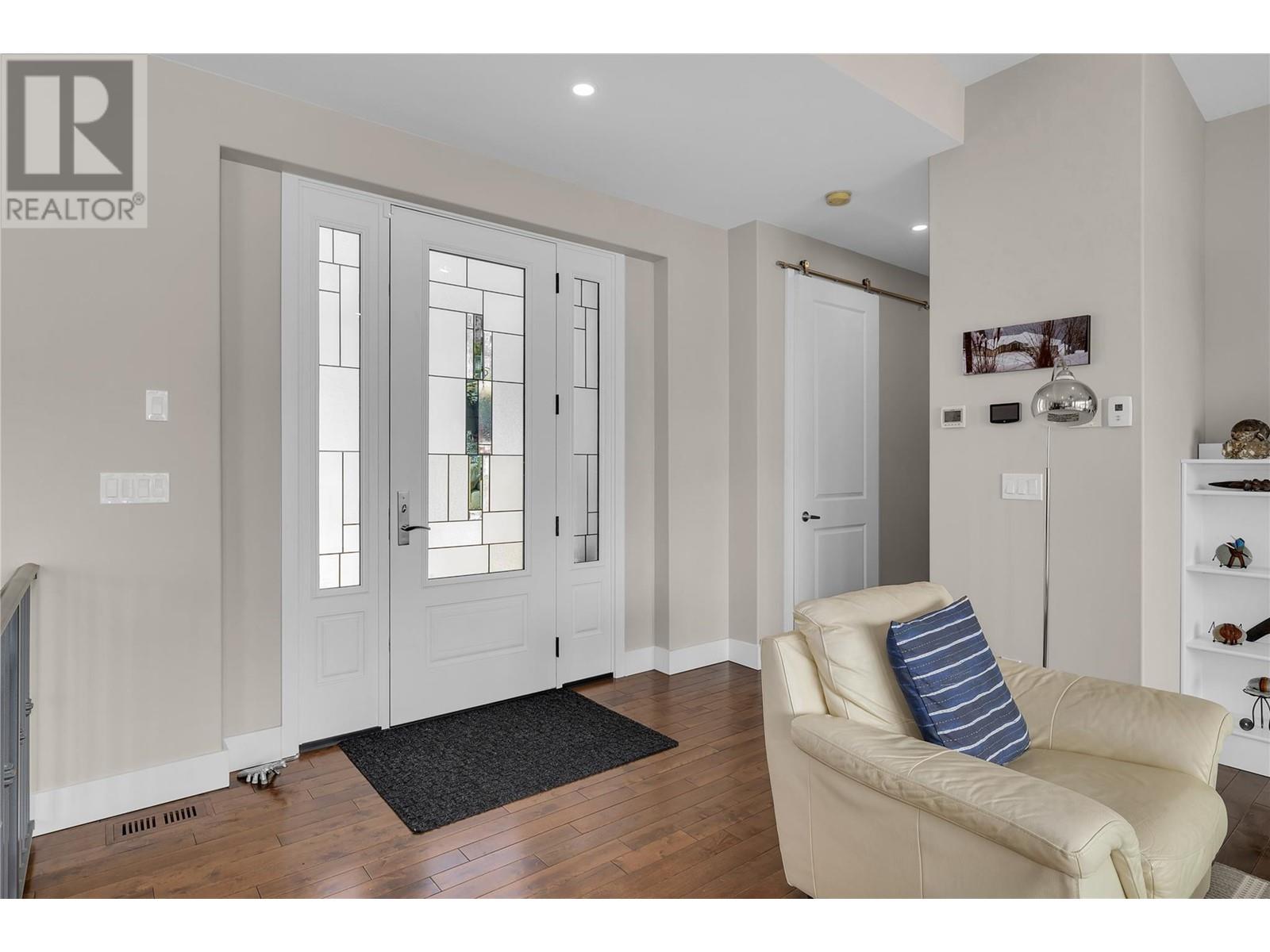 6372 Topham Place Property Photo 12