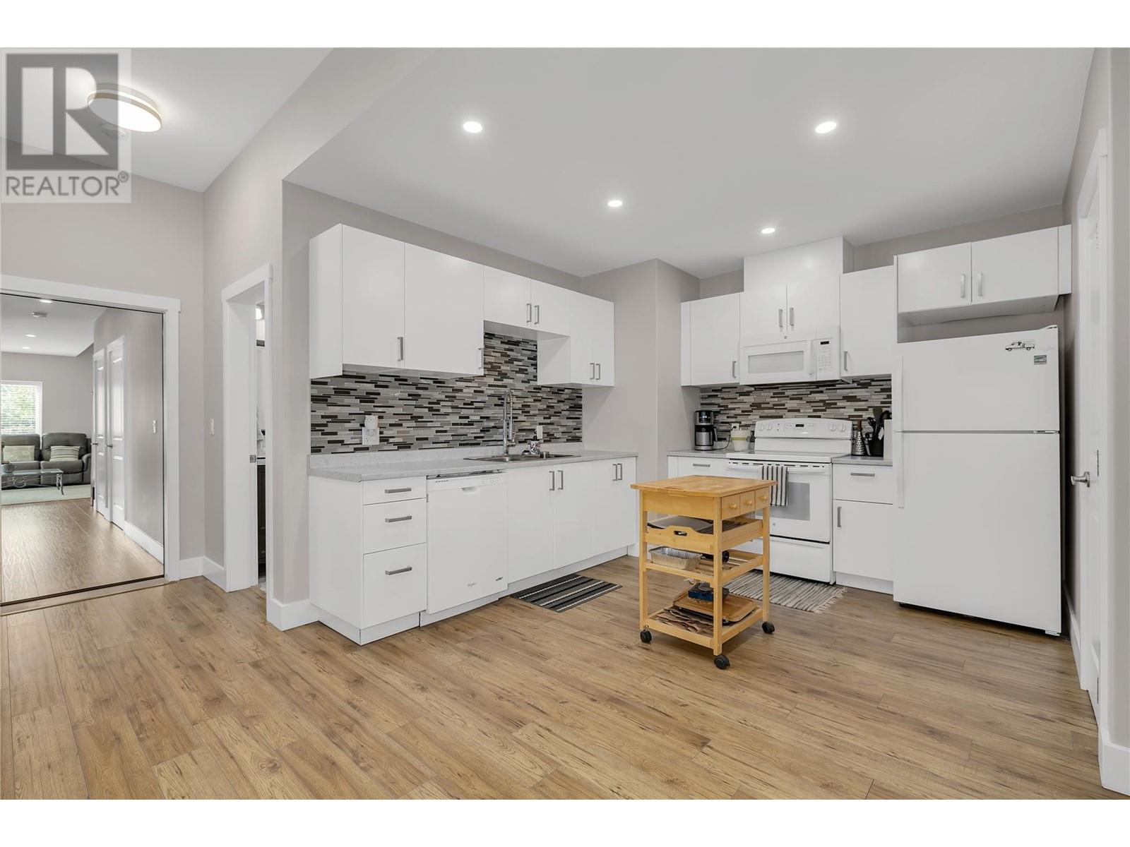 6372 Topham Place Property Photo 48