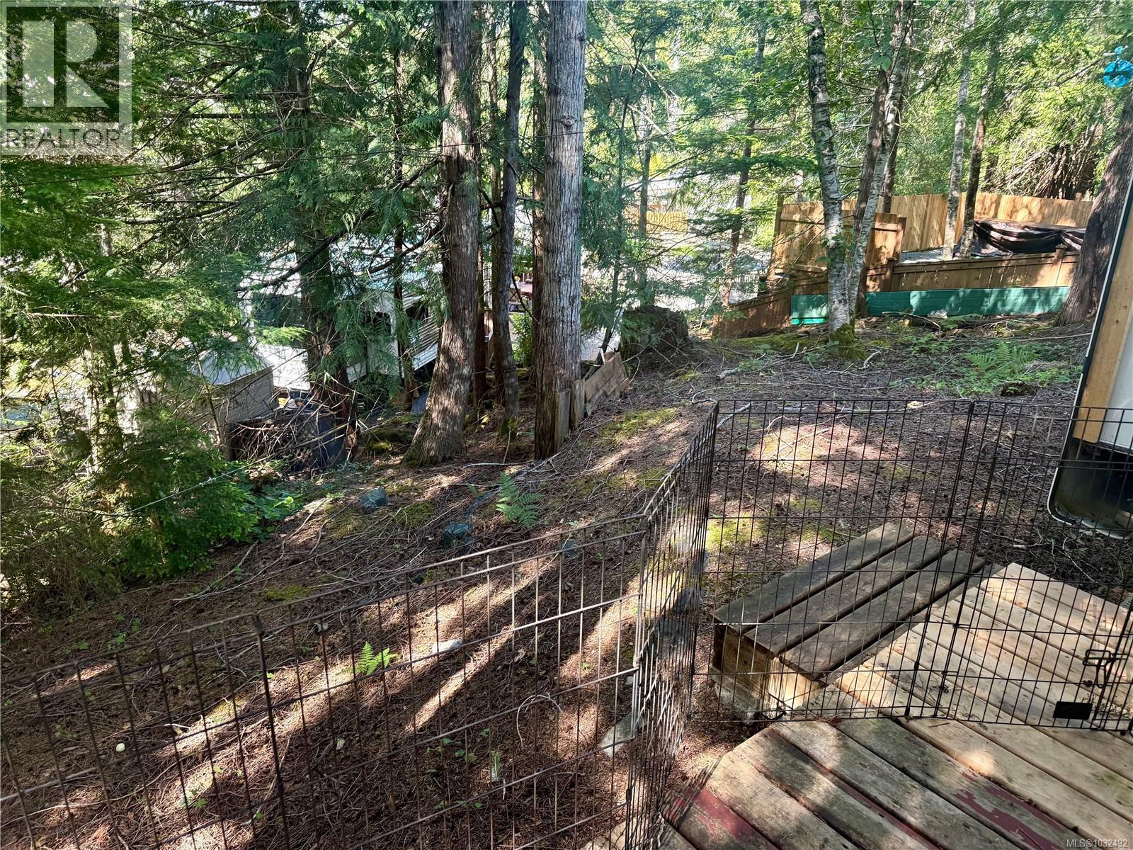 C8 2650 Turnbull Rd Property Photo 27