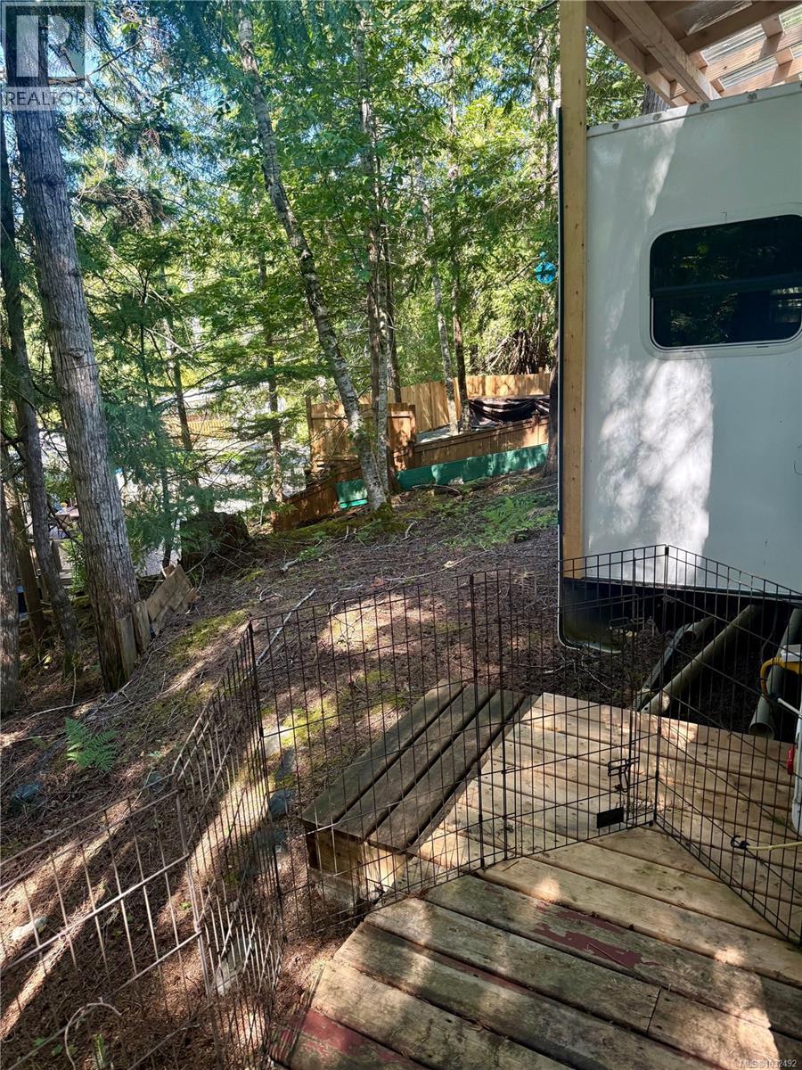 C8 2650 Turnbull Rd Property Photo 28