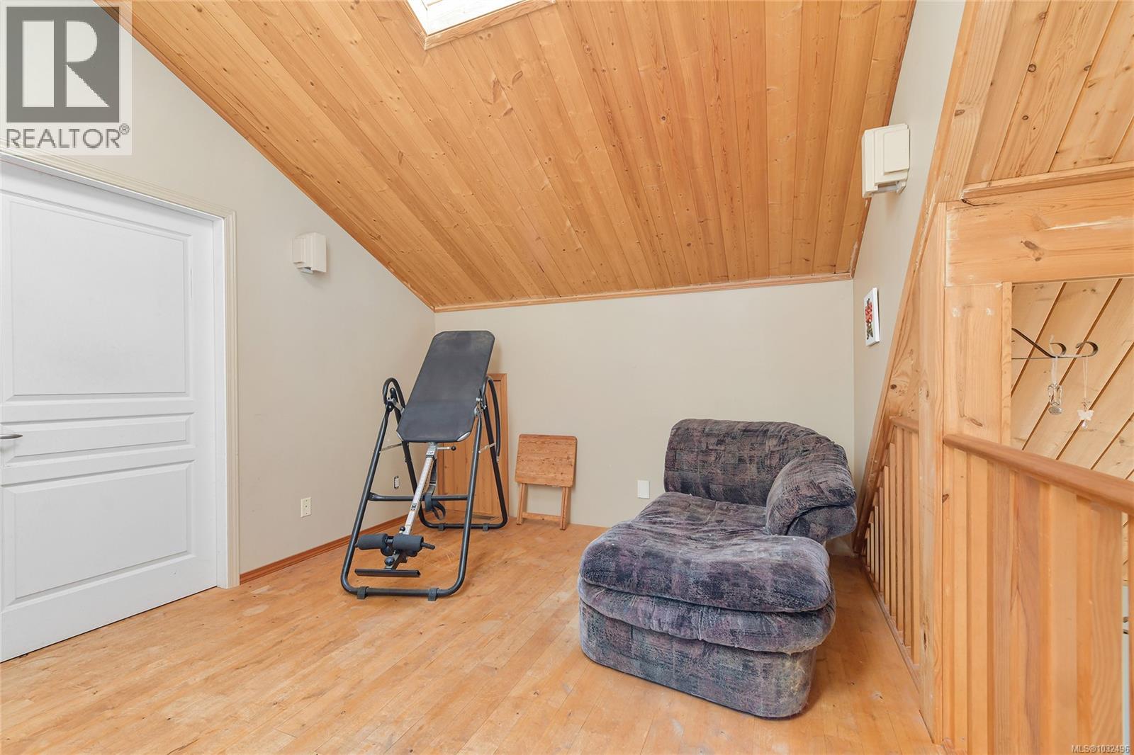 412 Wood Dale Dr Property Photo 22