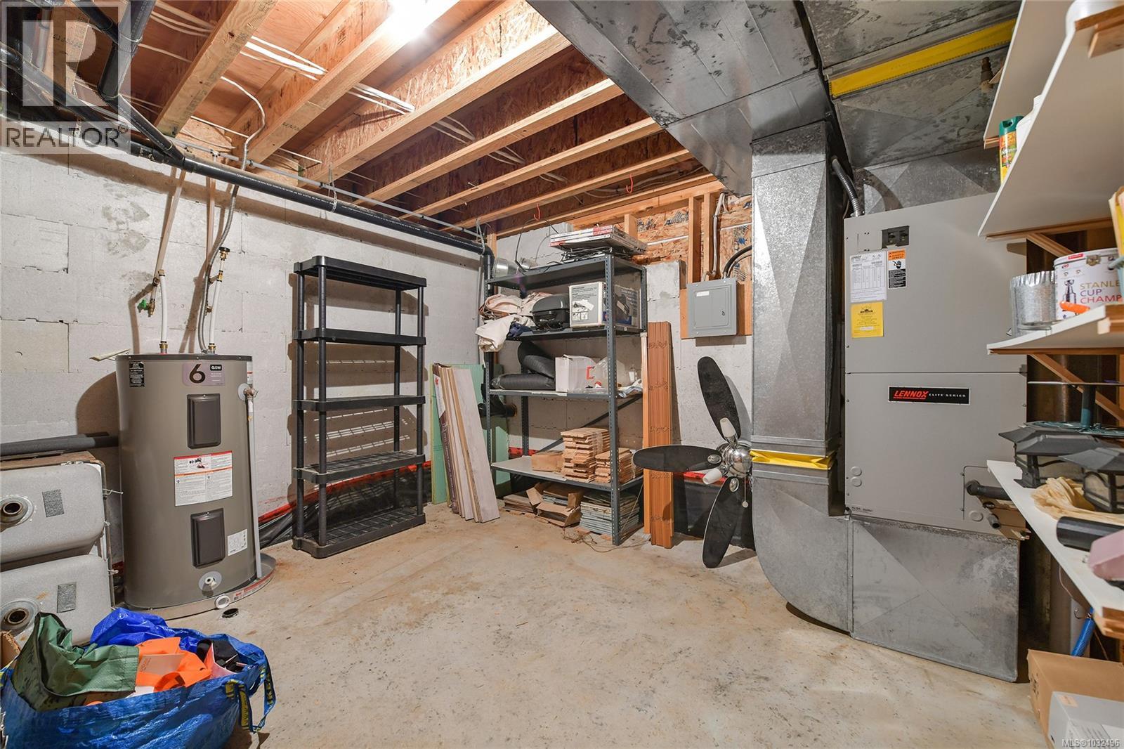 412 Wood Dale Dr Property Photo 29