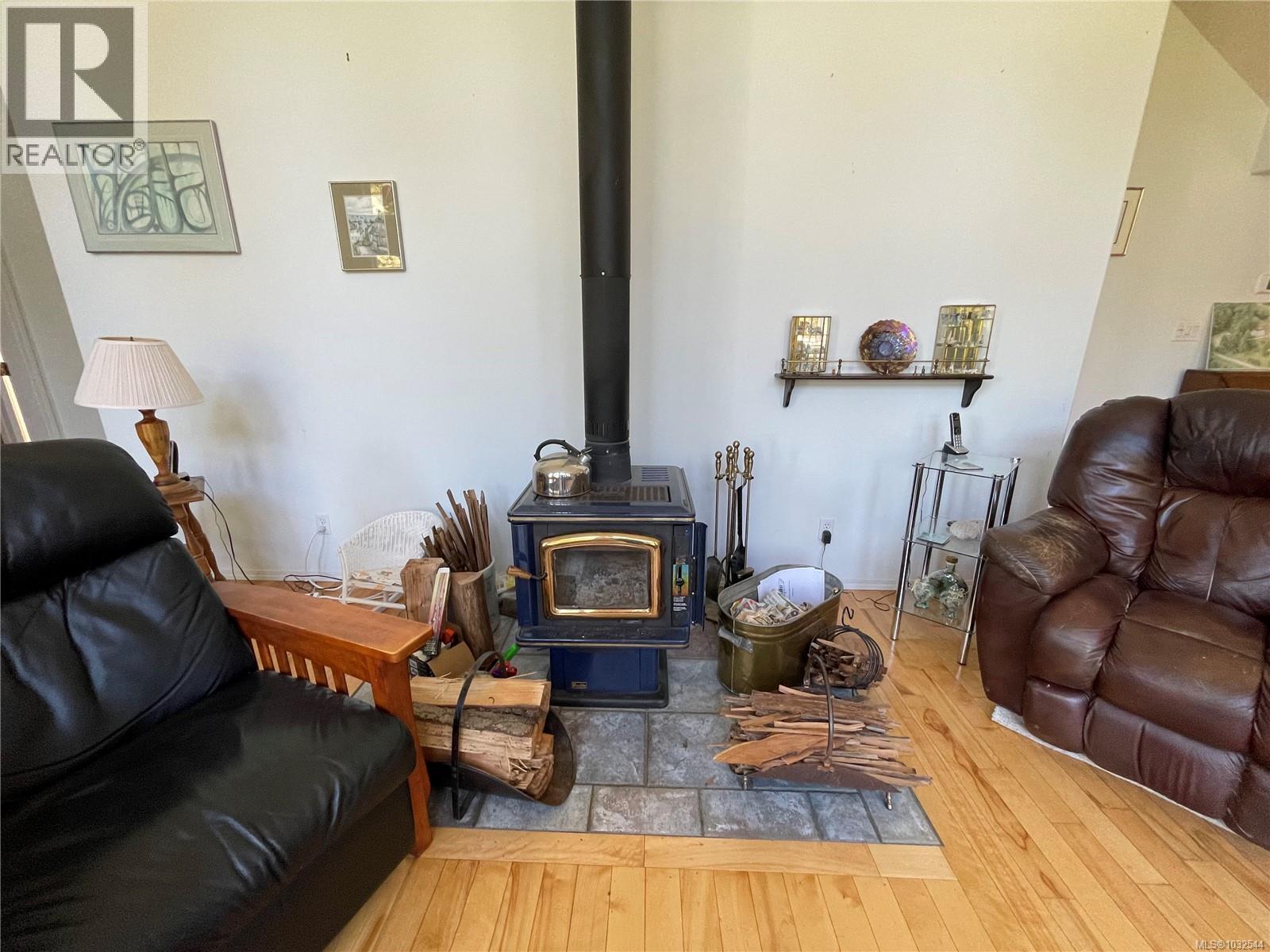 873 Driftwood Dr Property Photo 16