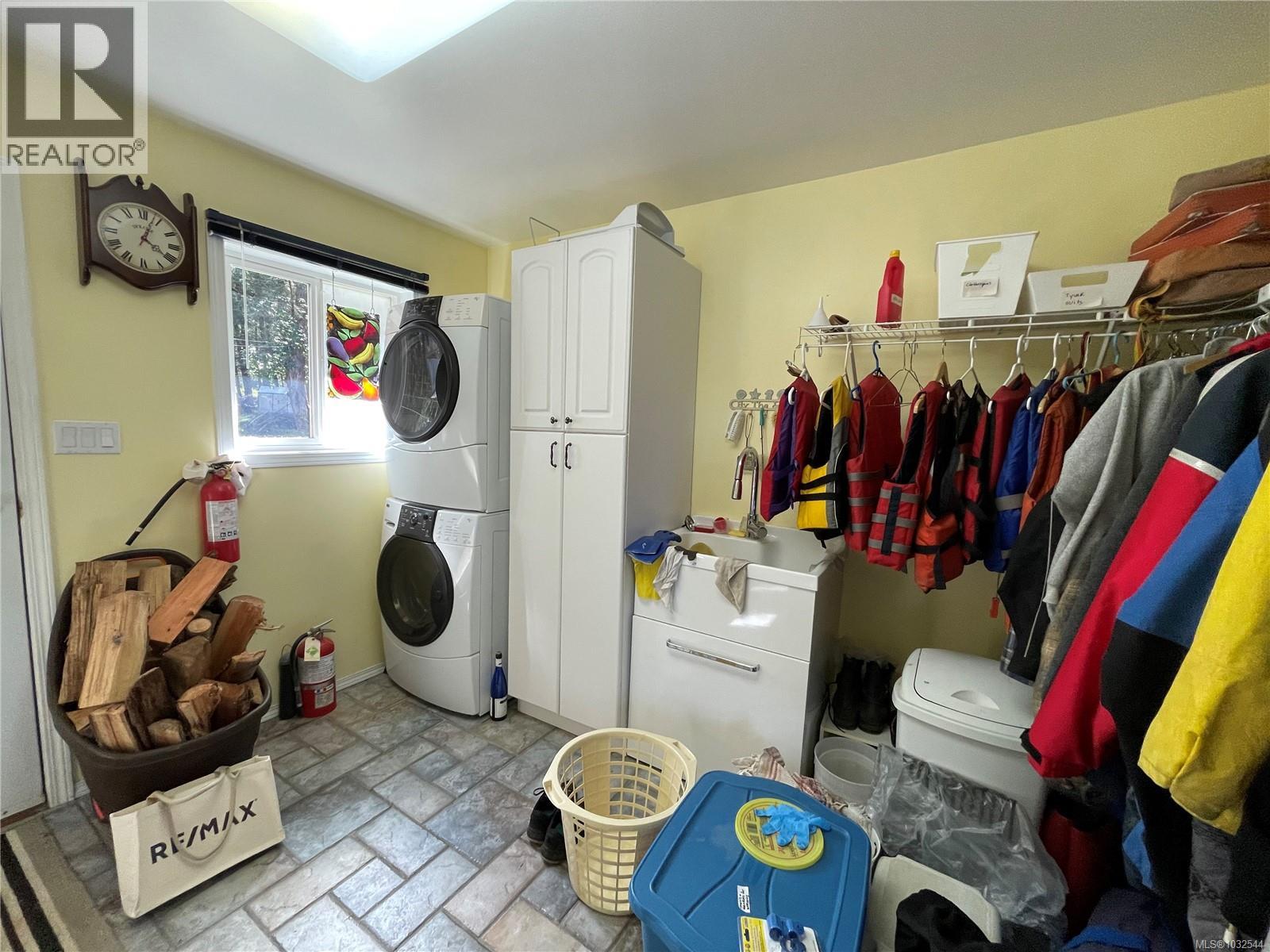 873 Driftwood Dr Property Photo 54