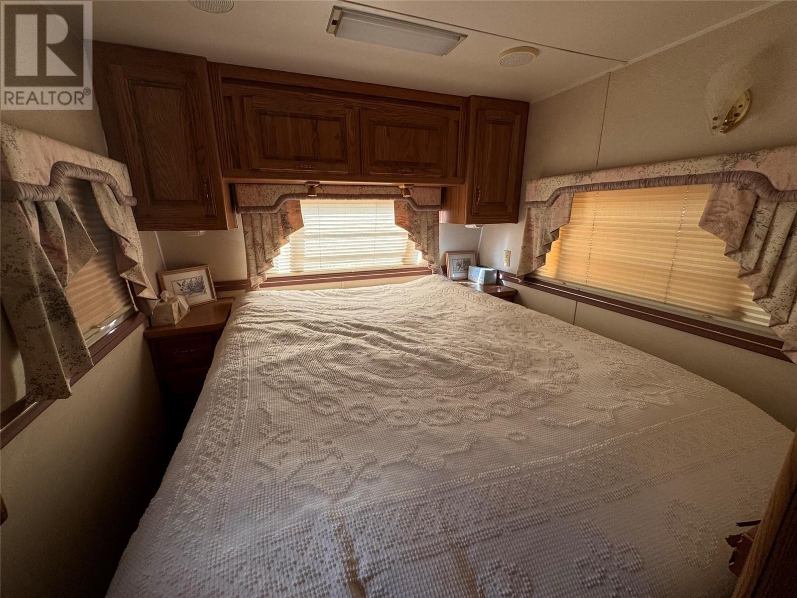 4025 Oleander Drive Property Photo 21