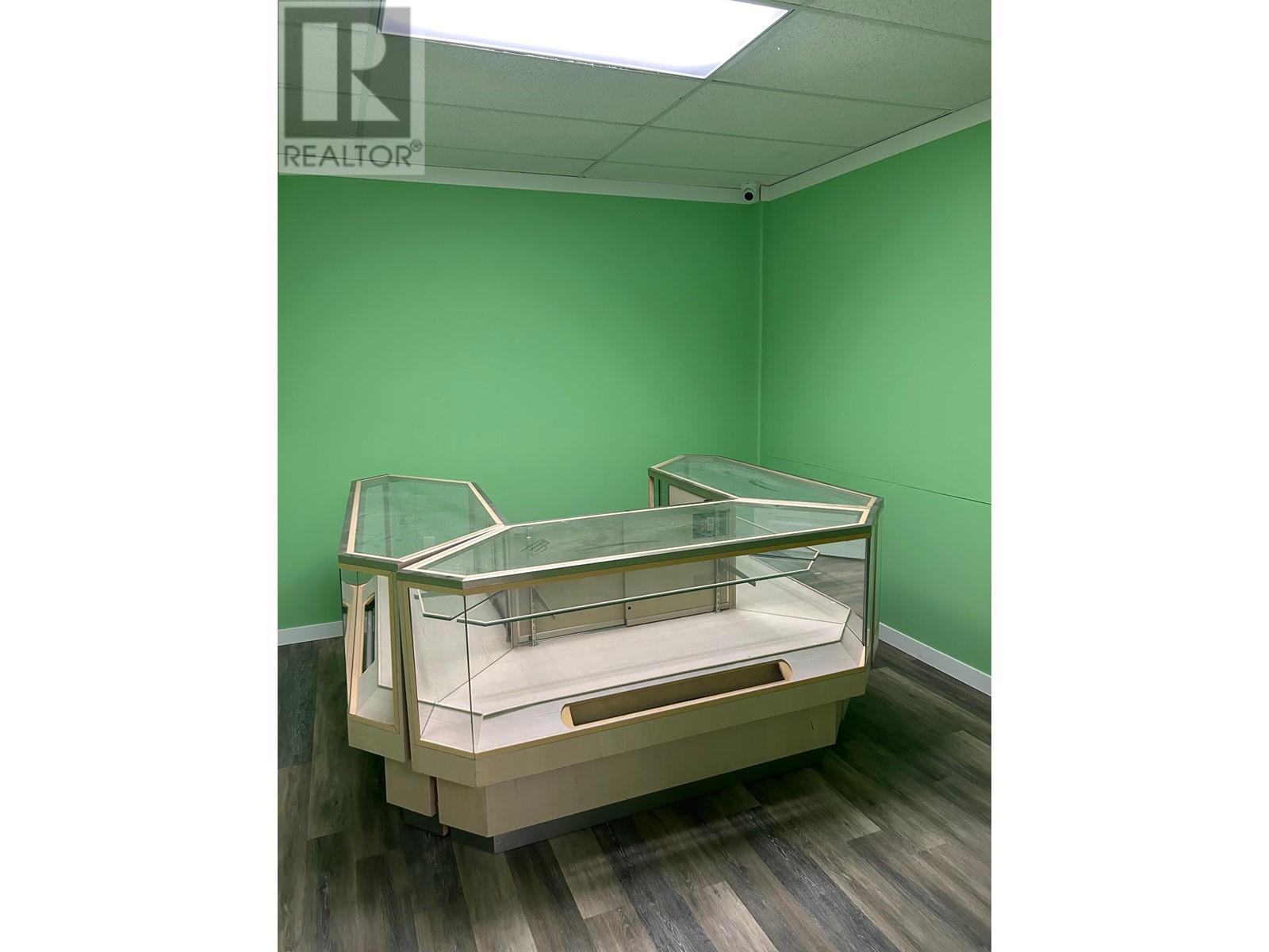 3315 30th Avenue Unit# Basement Lot# 18 & 19 Property Photo 8