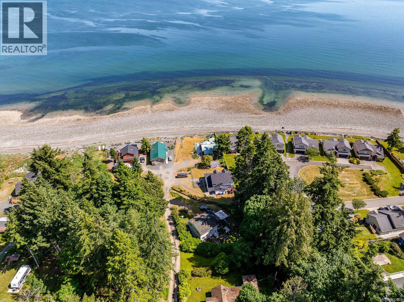 5 6919 Island Hwy W Property Photo 1