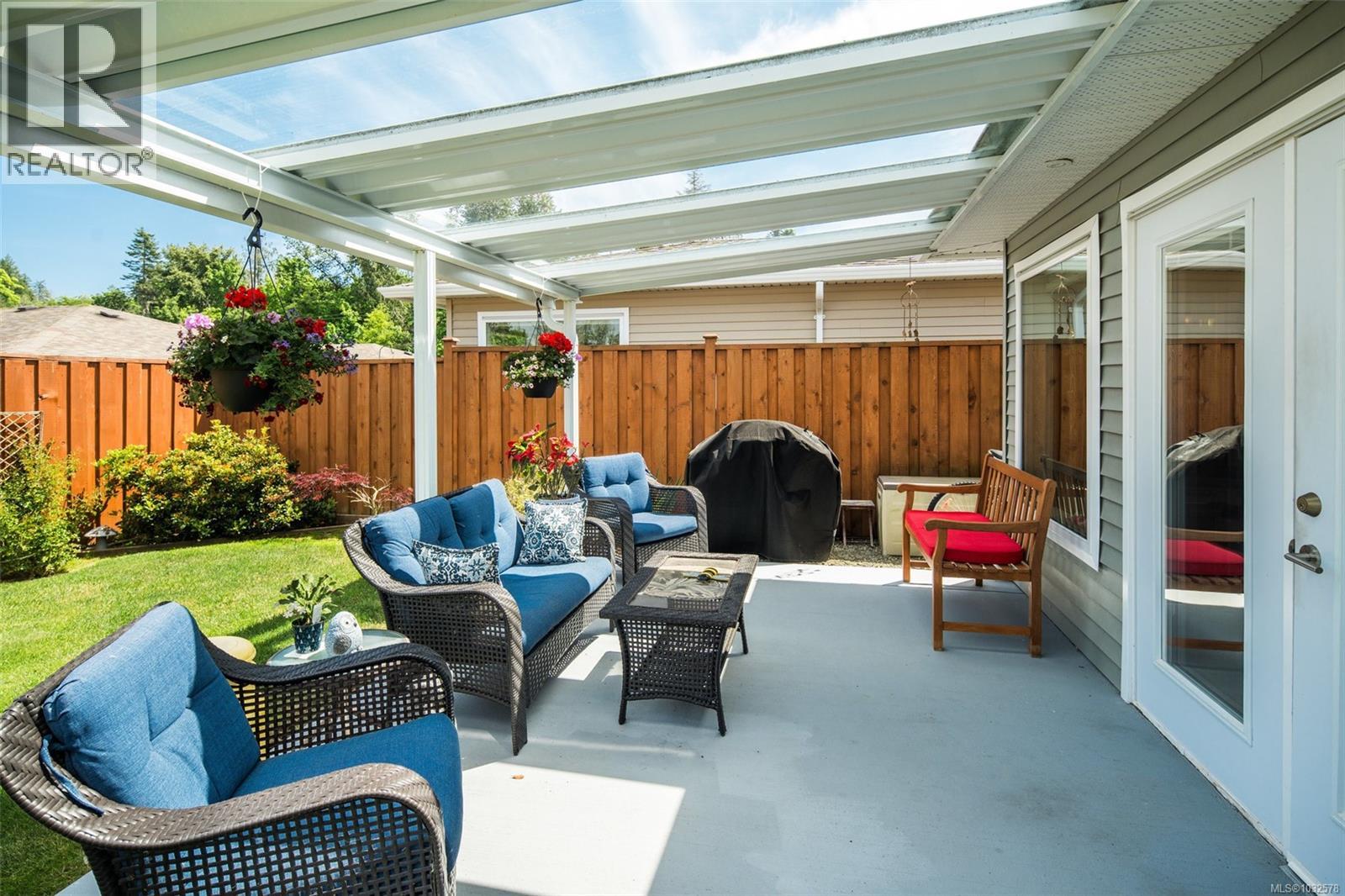 54 7586 Tetayut Rd Property Photo 11