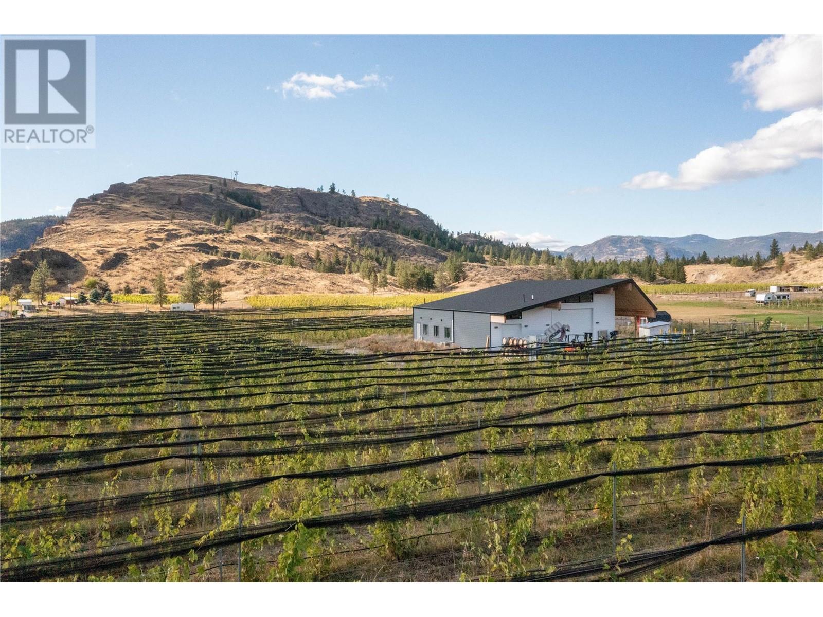 4112 Mclean Creek Road Property Photo 1
