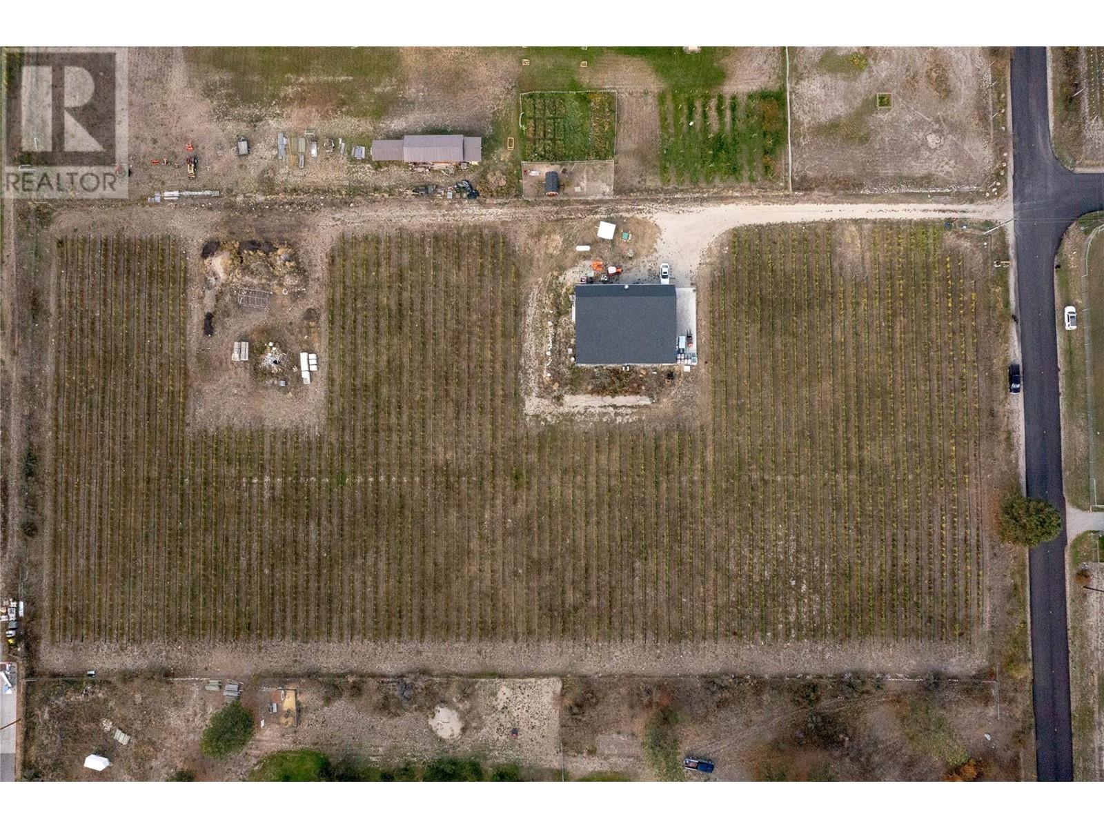 4112 Mclean Creek Road Property Photo 3