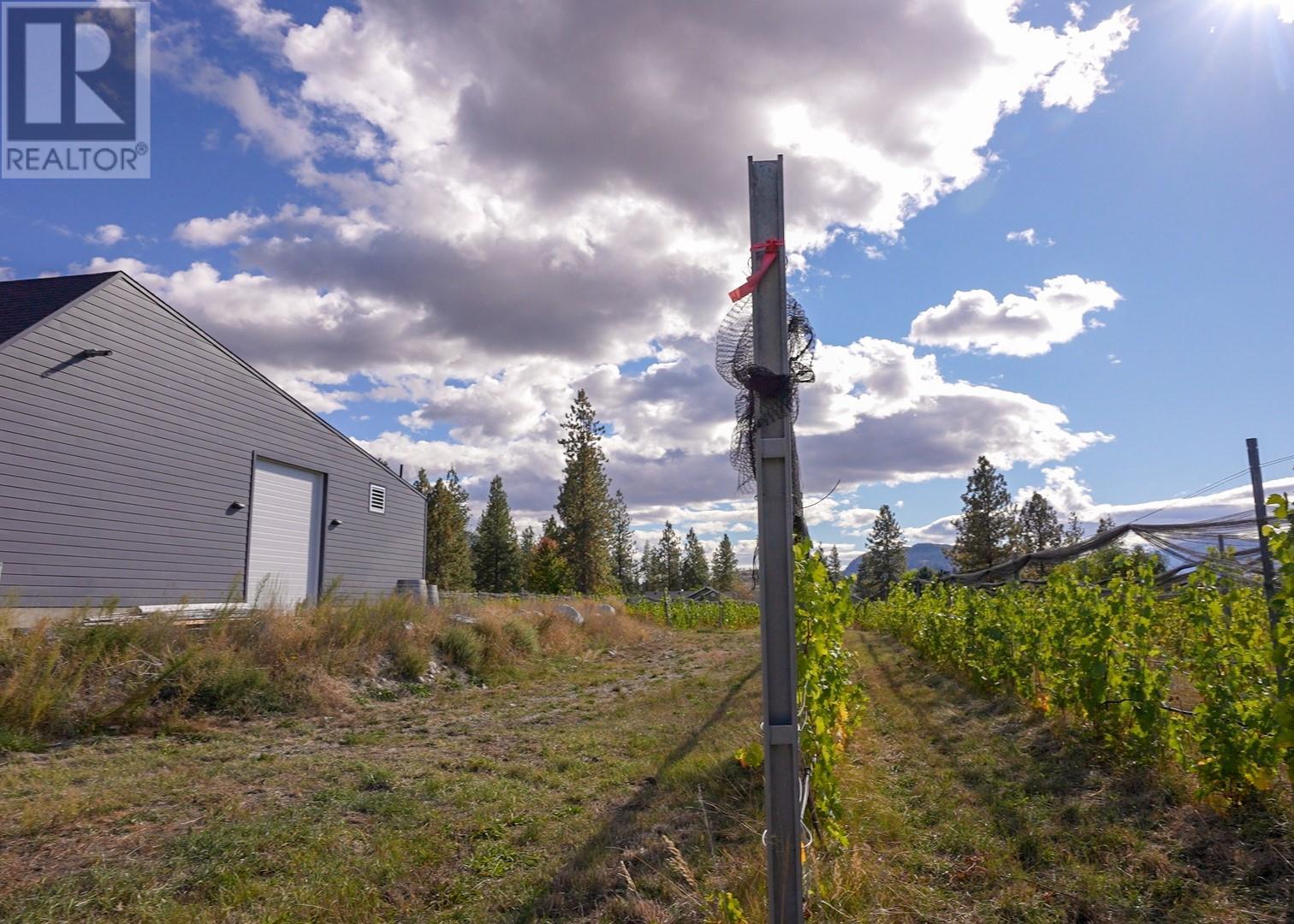 4112 Mclean Creek Road Property Photo 6