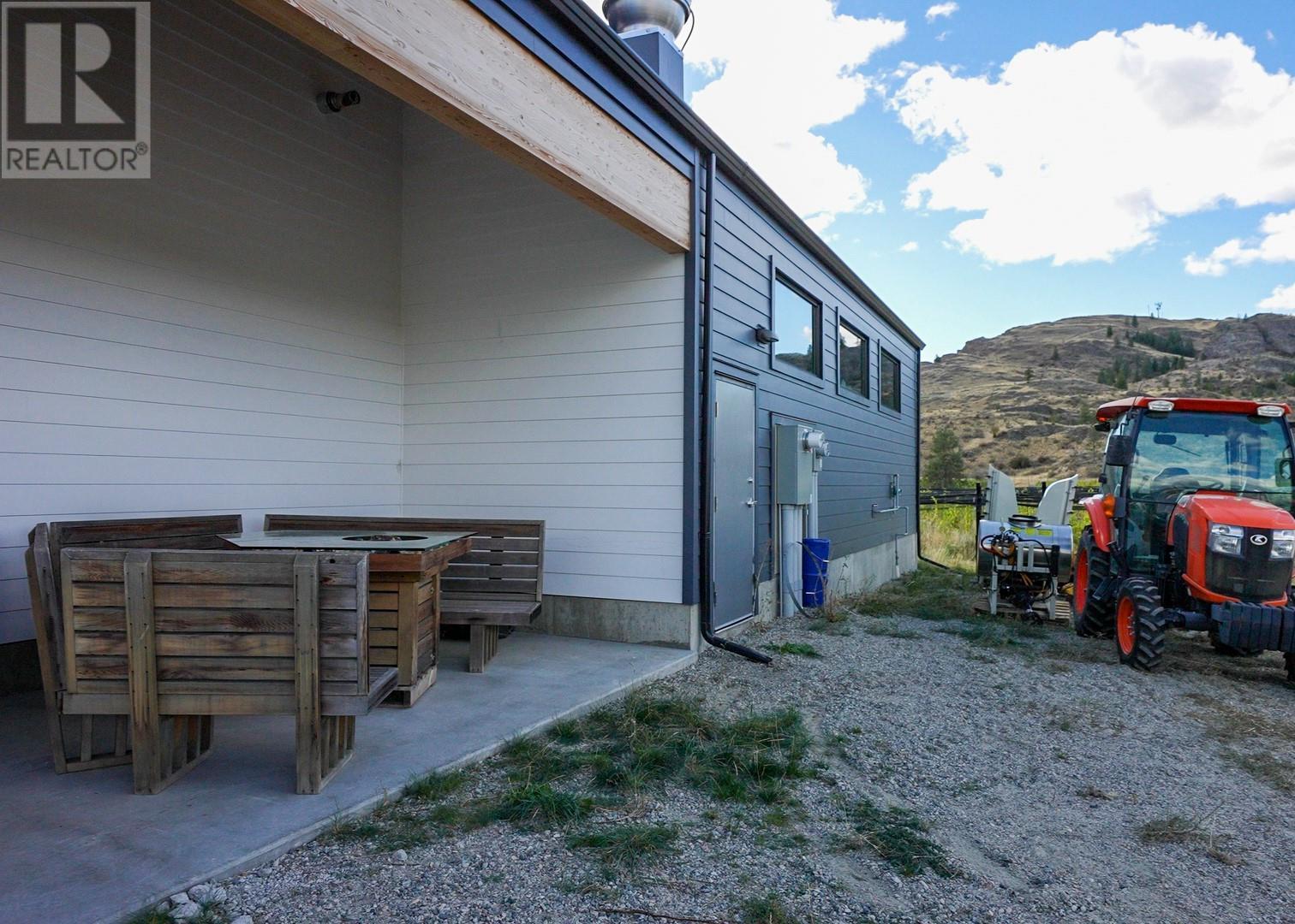 4112 Mclean Creek Road Property Photo 20
