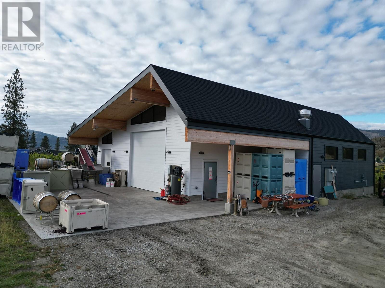 4112 Mclean Creek Road Property Photo 26