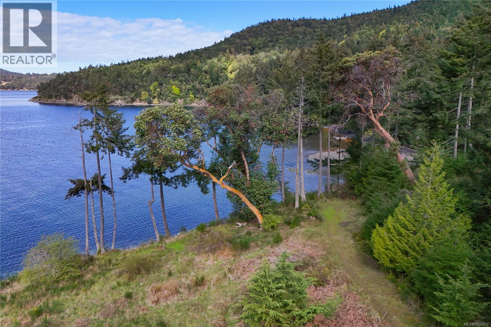 122 Narrows West Rd Property Photo 2