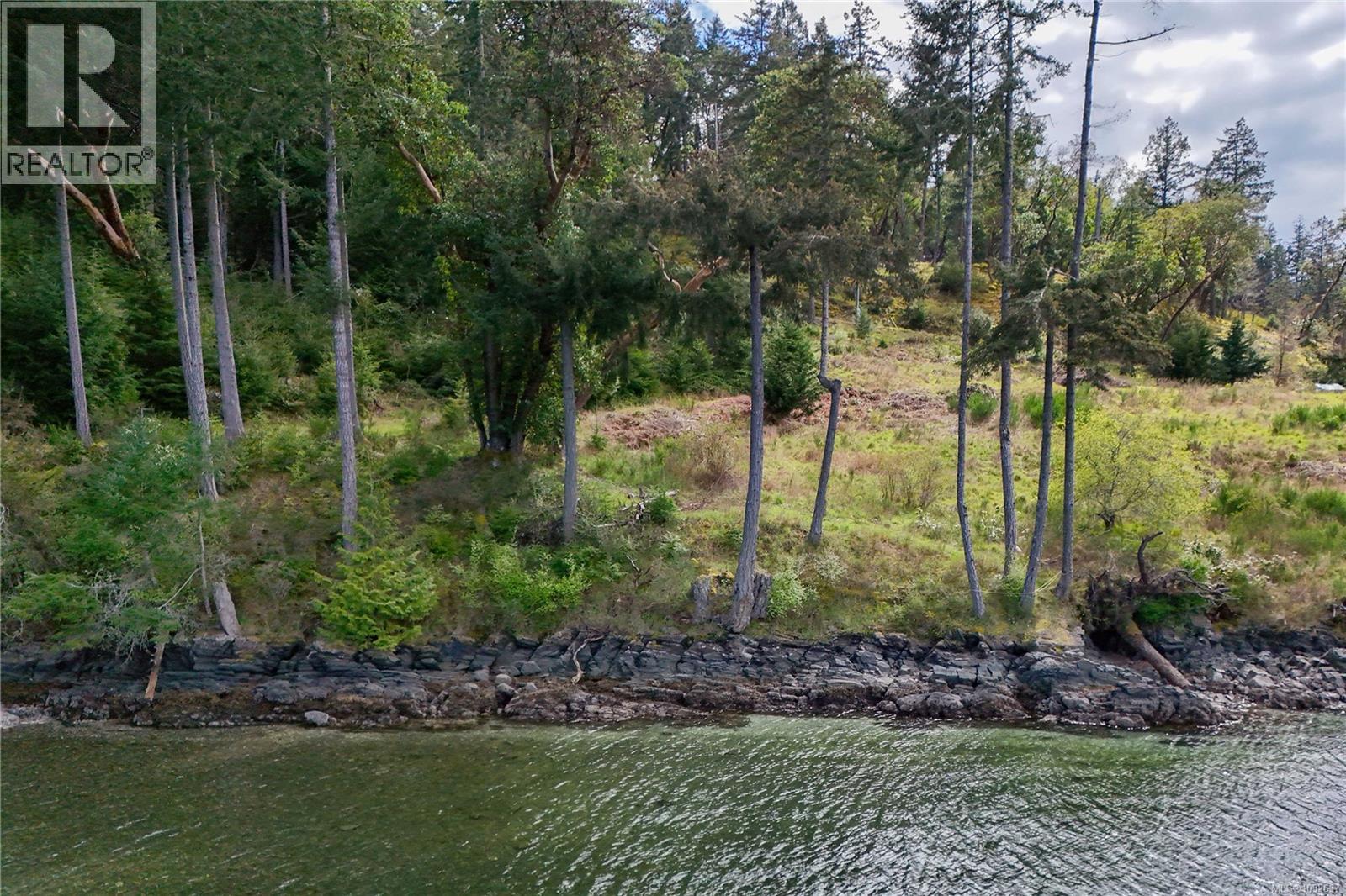 122 Narrows West Rd Property Photo 4