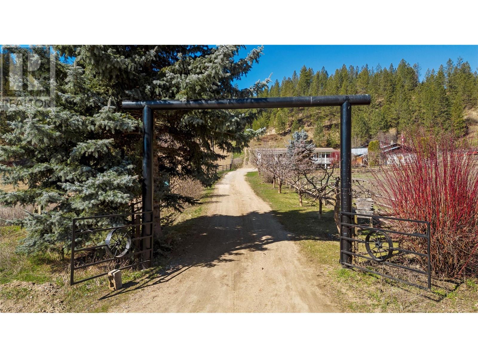 2720 Salmon River Road Property Photo 12