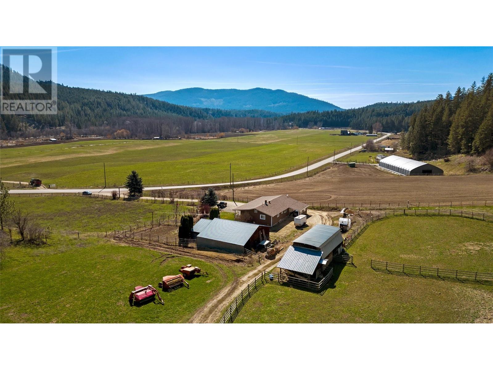 2720 Salmon River Road Property Photo 17