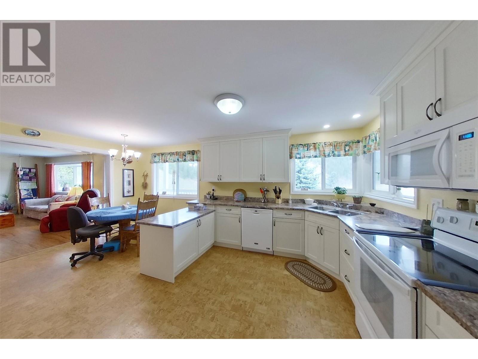 2720 Salmon River Road Property Photo 39