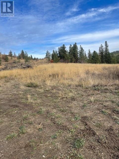 2702 Glenmore Road Property Photo 2