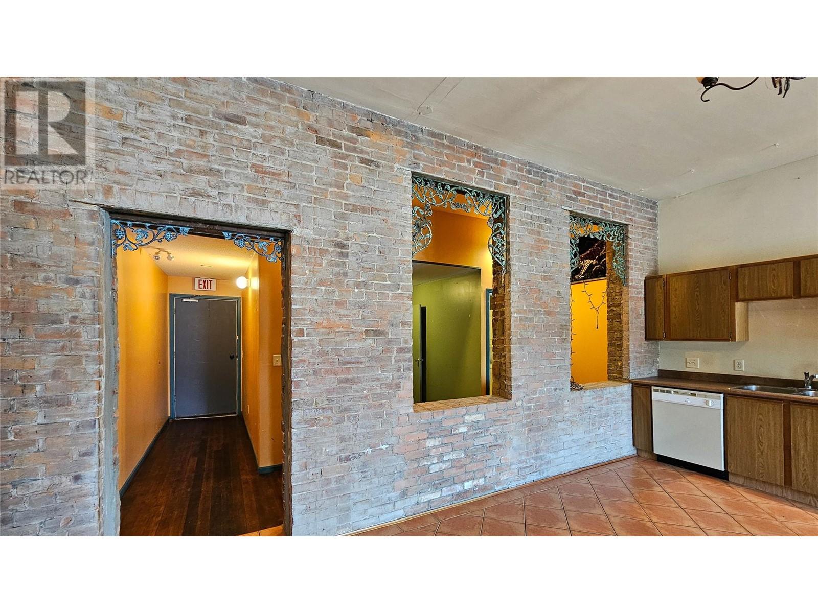 274b Bernard Avenue Property Photo 16