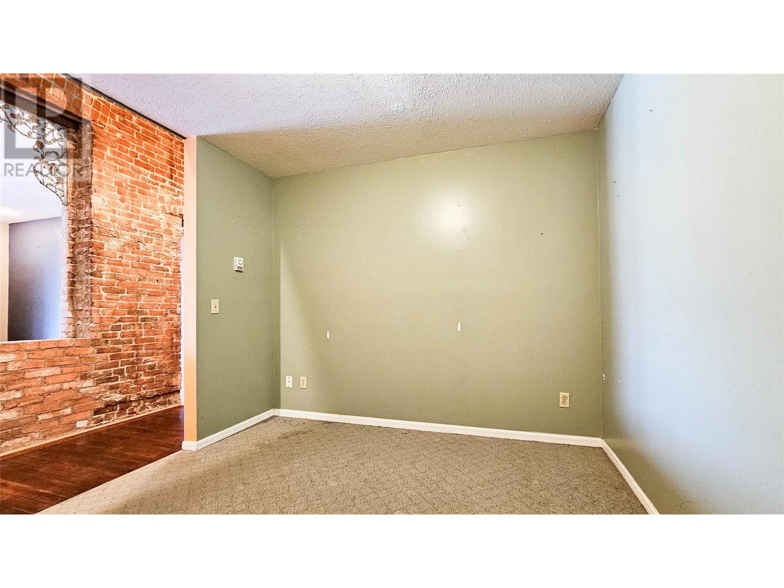 274b Bernard Avenue Property Photo 22