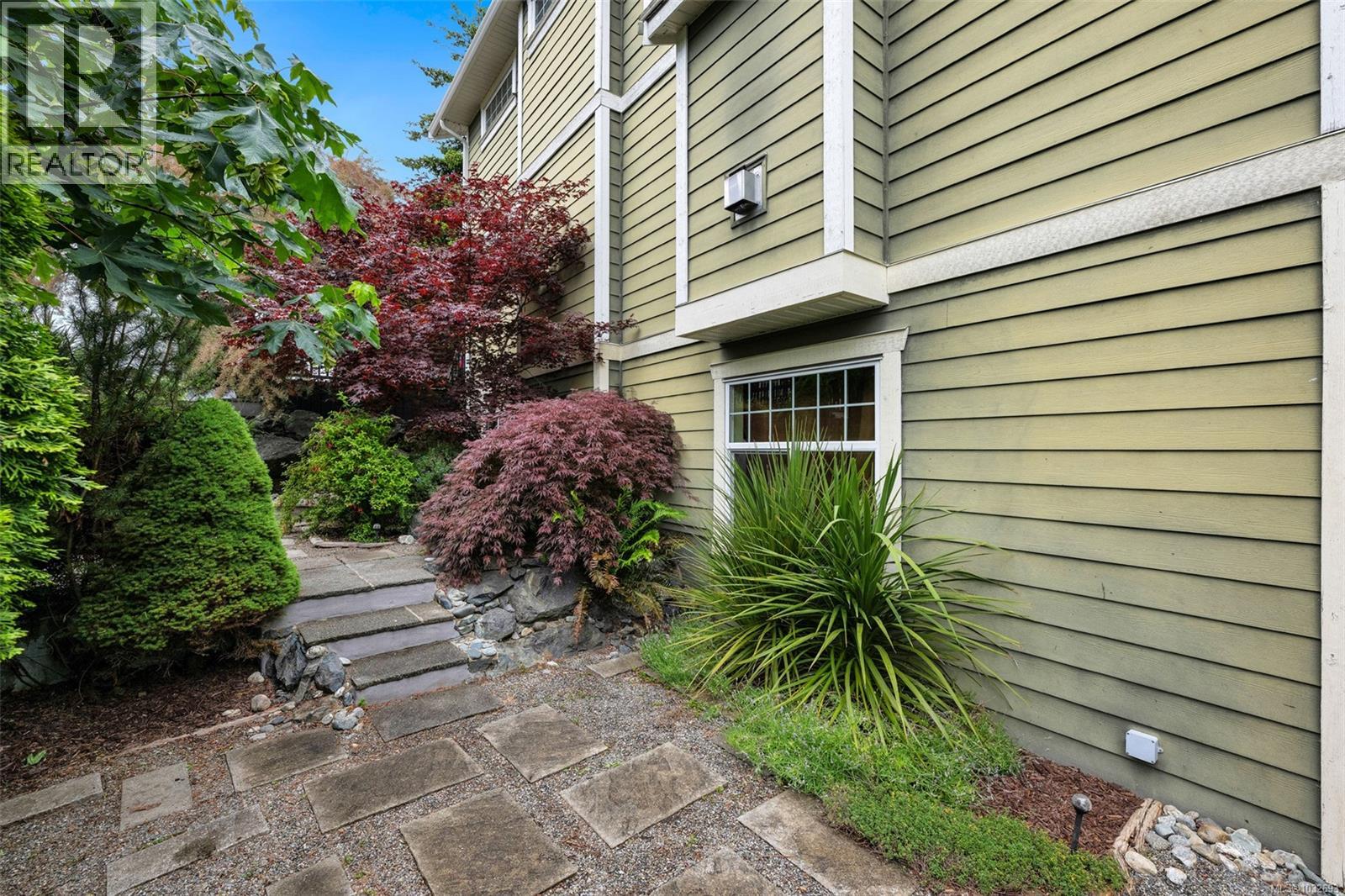 2306 Demamiel Pl Property Photo 57