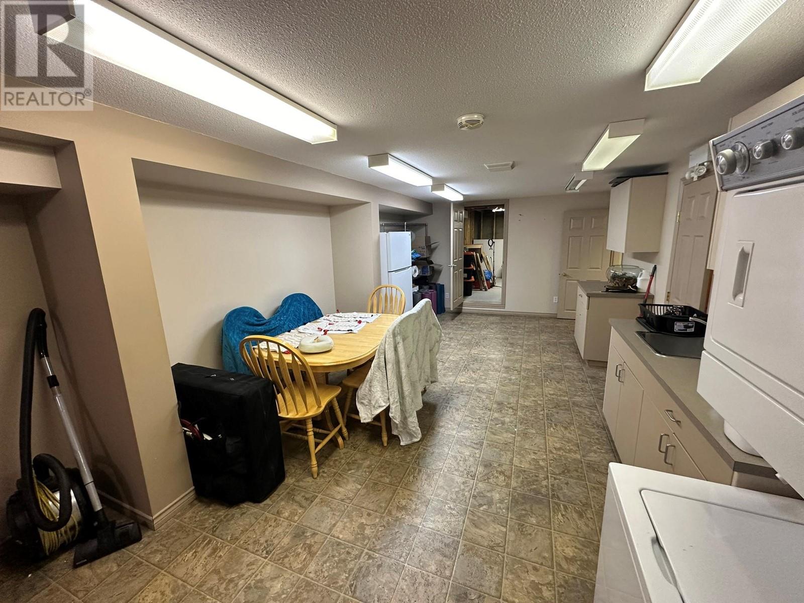 3118 32 Avenue Unit# North Property Photo 23