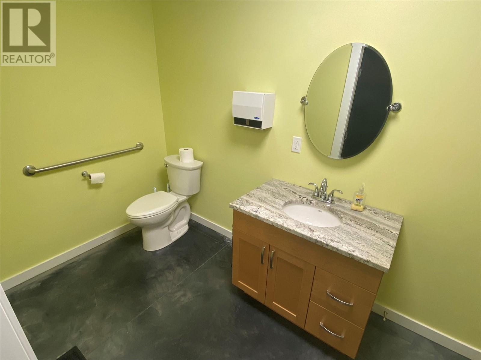 2305 6th Avenue Property Photo 5