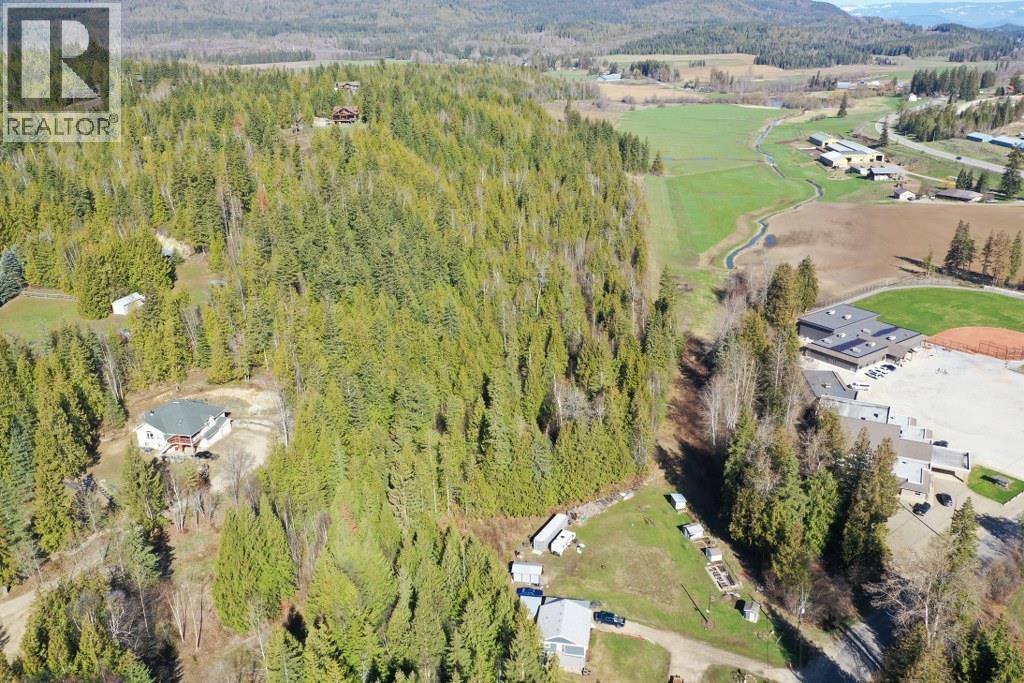 28 Gardom Lake Road Property Photo 1