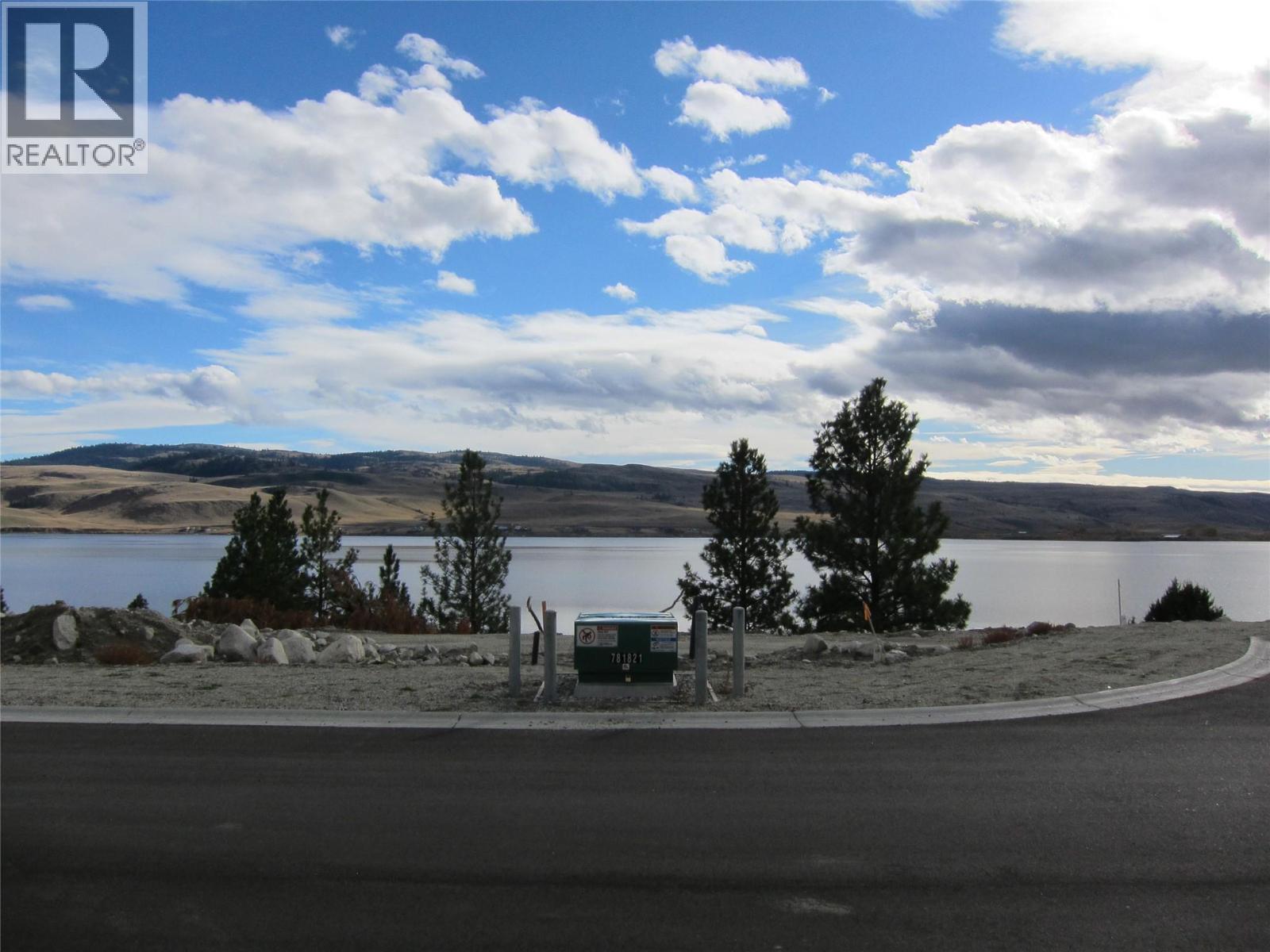 6528 WATERSIDE Trail Unit# SL.39 Property Photo 1