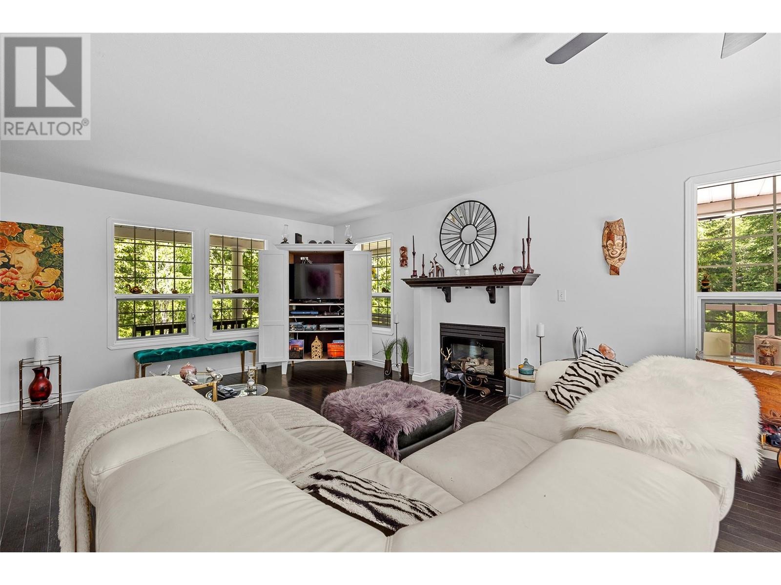 8765 Forsberg Road Property Photo 10