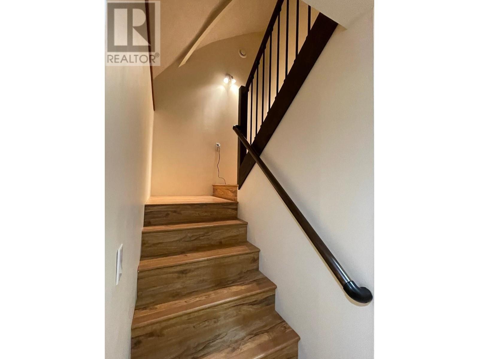 1910 Hulme Creek Road Property Photo 17