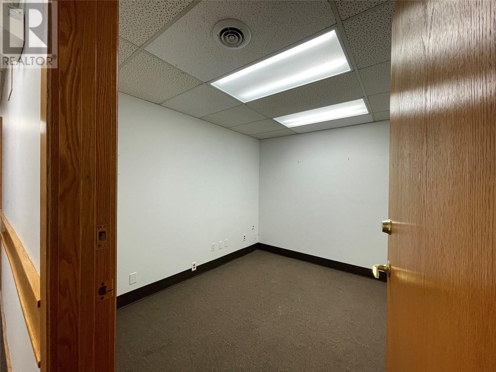 247 Lawrence Avenue Property Photo 15