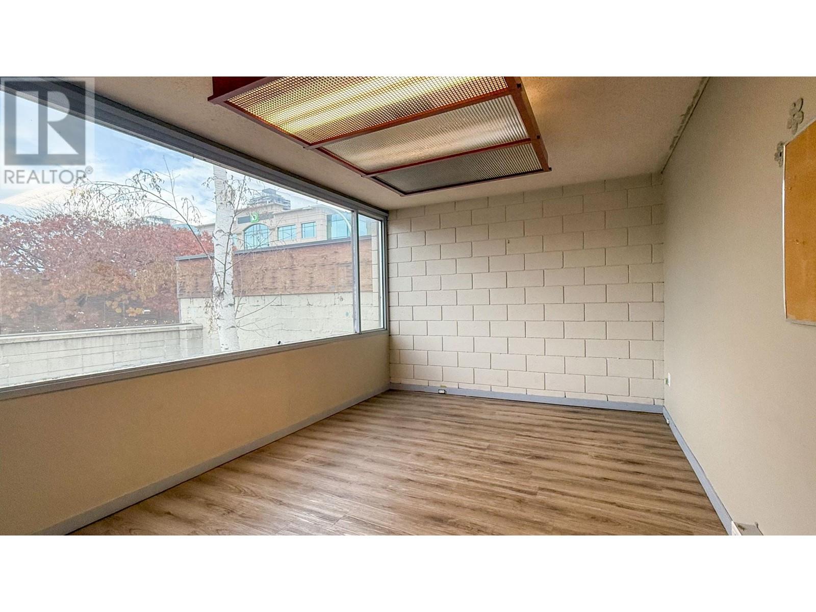 477 Leon Avenue Property Photo 9