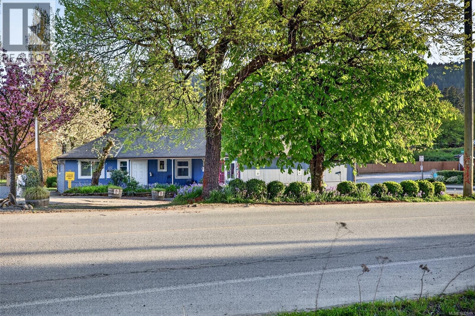 127 Rainbow Rd Property Photo 6