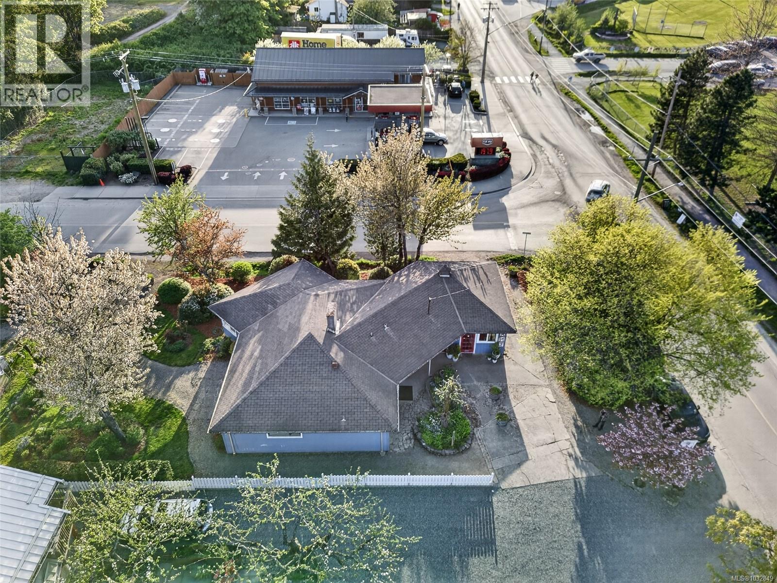 127 Rainbow Rd Property Photo 7