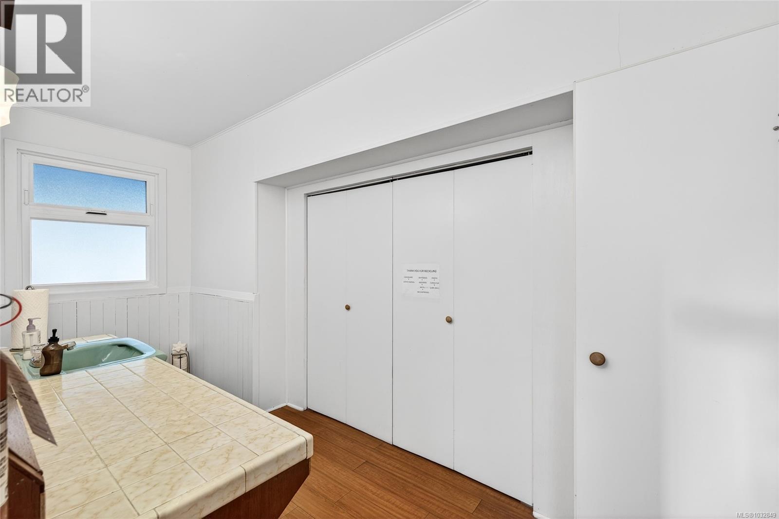 127 Rainbow Rd Property Photo 29