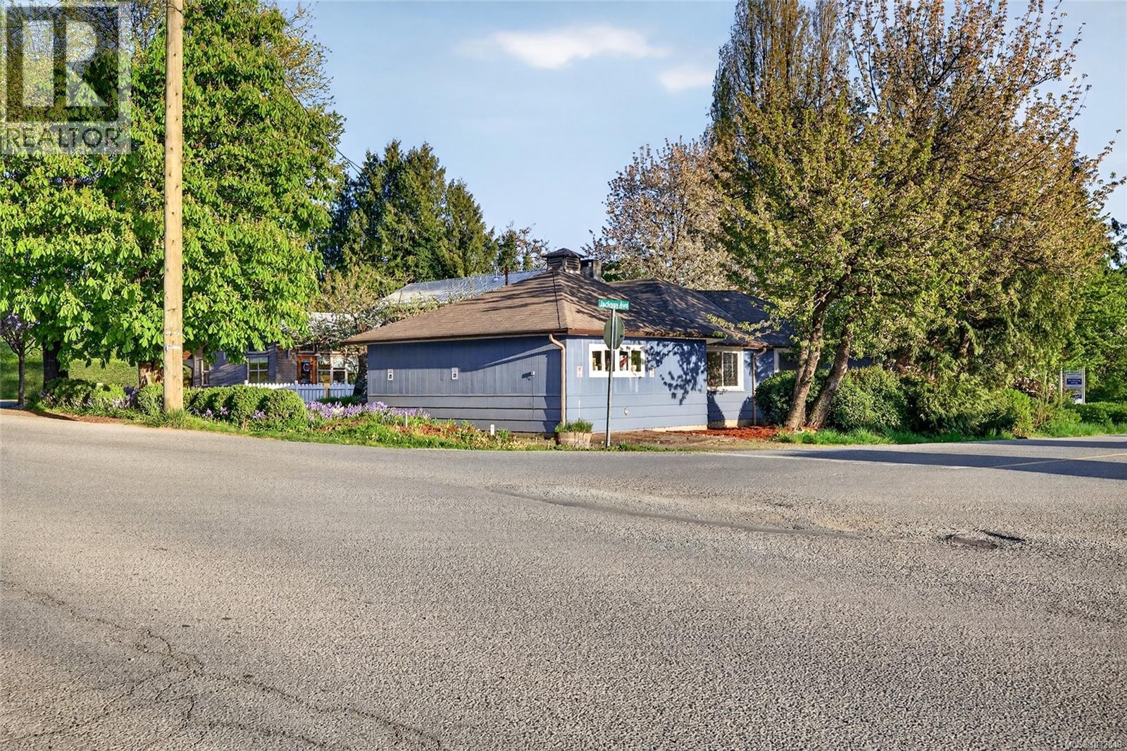 127 Rainbow Rd Property Photo 47