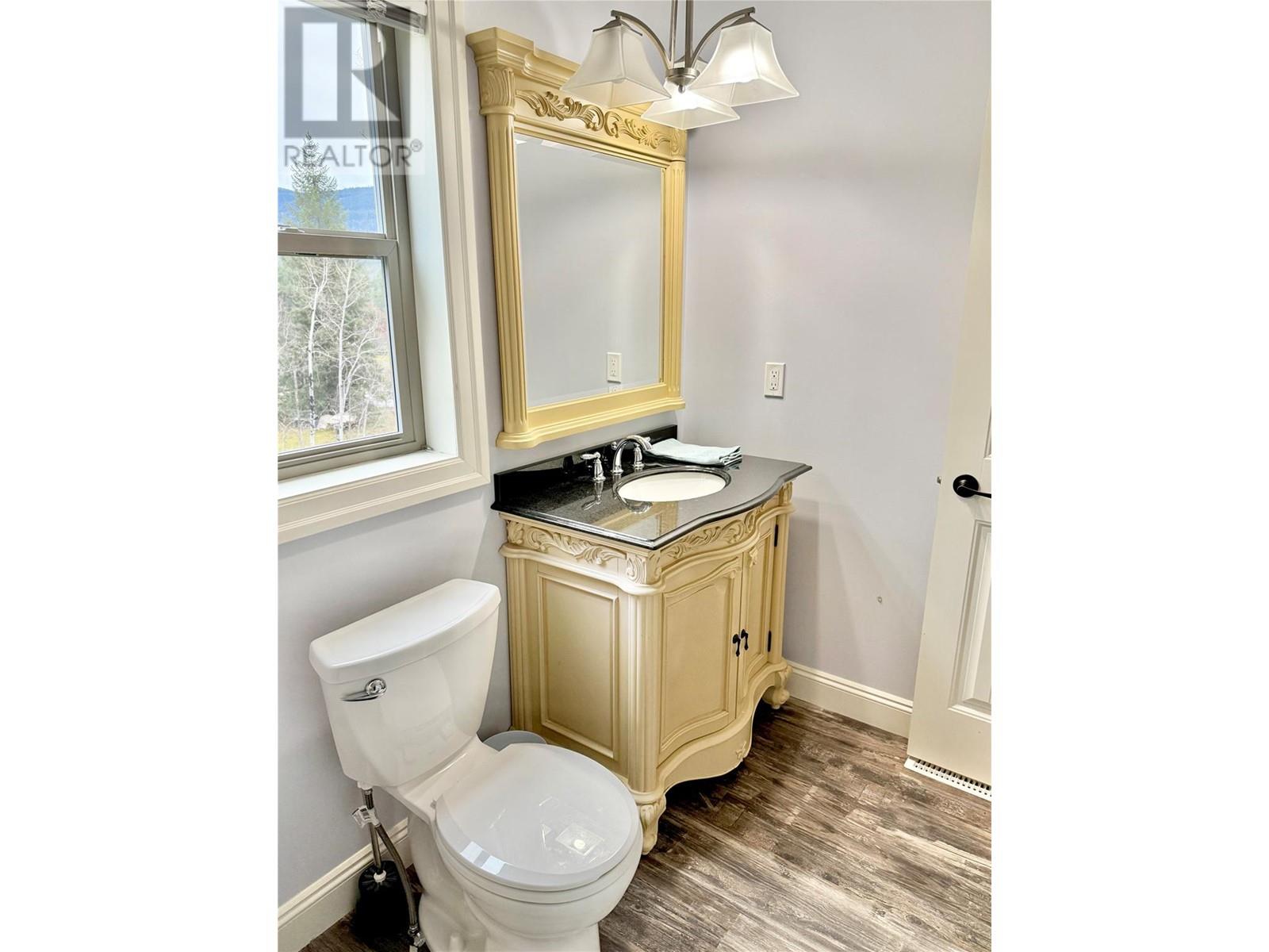 565 Clearwater Valley Road Property Photo 18