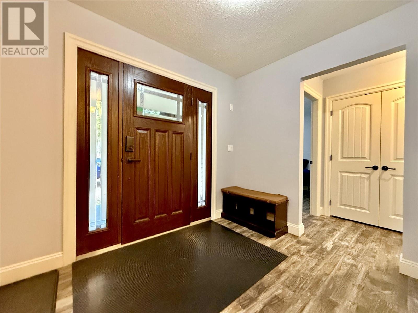 565 Clearwater Valley Road Property Photo 22