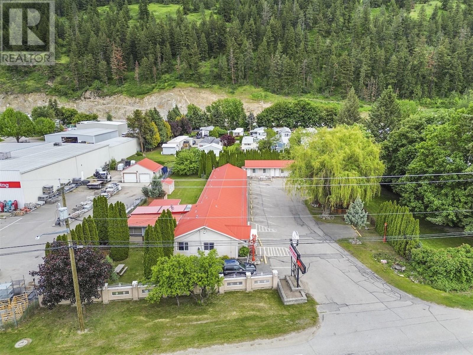 181 Shuswap Avenue Property Photo 3