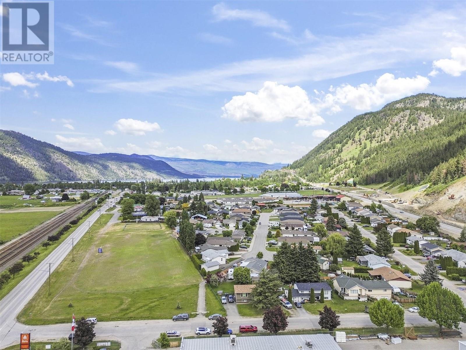 181 Shuswap Avenue Property Photo 12
