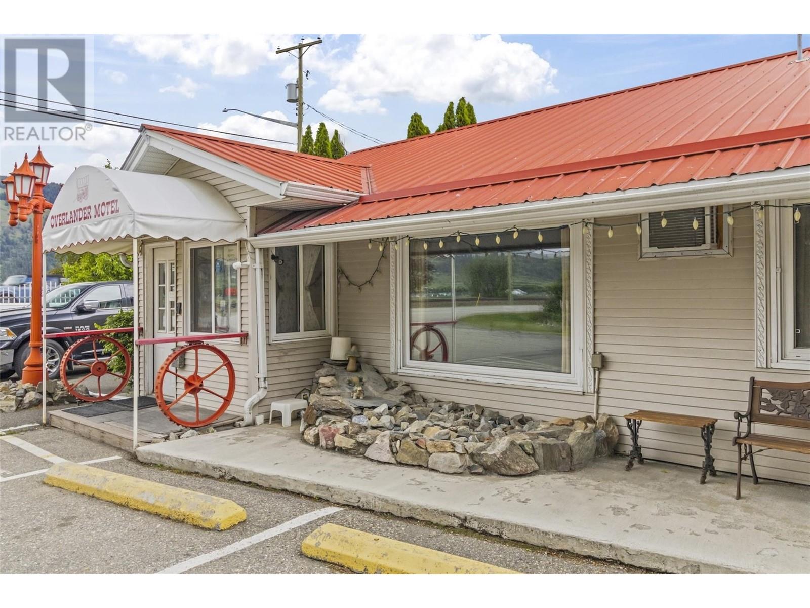 181 Shuswap Avenue Property Photo 14