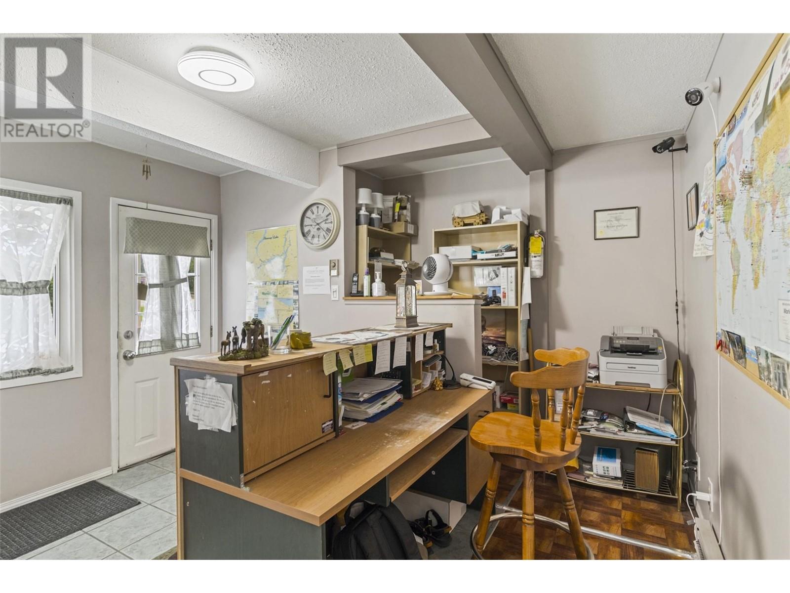 181 Shuswap Avenue Property Photo 16