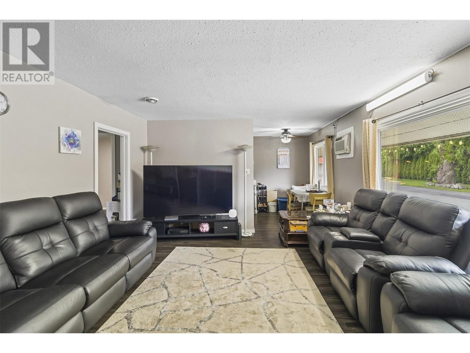 181 Shuswap Avenue Property Photo 17